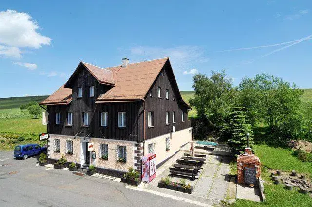 HORSKÝ HOTEL ARNICA
